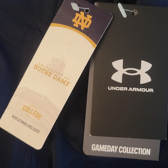 NWT Notre Dame Under Armour College Game Day Collection ½ Zip Loose Fit Shirt MD - Picture 10 of 14
